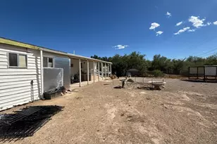 33800 S Davenport Ln, Black Canyon City, AZ 85324 - Photo 21