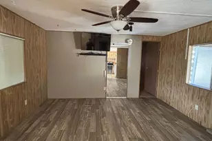 33800 S Davenport Ln, Black Canyon City, AZ 85324 - Photo 11
