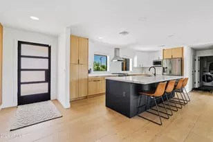 6706 N 12th Wy, Phoenix, AZ 85014 - Photo 9