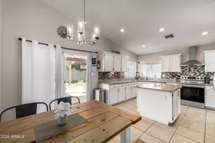 4046 W Avenida Del Sol, Glendale, AZ 85310 - Photo 13
