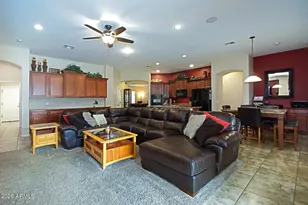 2011 W Spur Dr, Phoenix, AZ 85085 - Photo 15