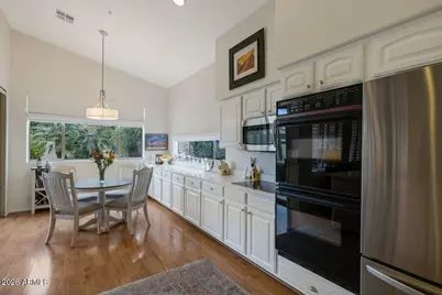 9860 E Gelding Drive, Scottsdale, AZ 85260 - Photo 11