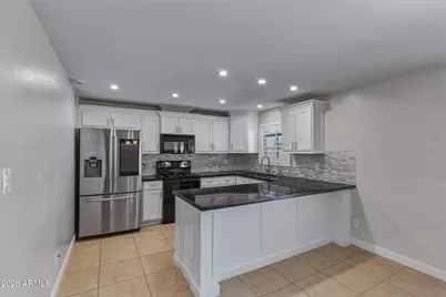 4849 N 81st Avenue, Phoenix, AZ 85033 - Photo 15