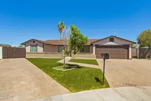 4849 N 81st Ave, Phoenix, AZ 85033 - Photo 1