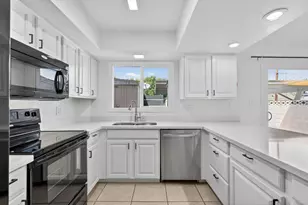 8548 E McDonald Dr, Scottsdale, AZ 85250 - Photo 5