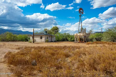 19755 E Palo Verde Lane, Black Canyon City, AZ 85324 - Photo 17