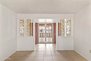 9904 W Shiprock Dr, Sun City, AZ 85351 - Photo 5