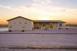 23086 N Bronze Ln, Florence, AZ 85132 - Photo 3
