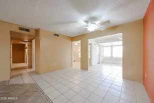 19601 N Ponderosa Cir, Sun City, AZ 85373 - Photo 11