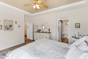 2233 E Behrend Dr, Phoenix, AZ 85024 - Photo 25