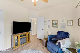2233 E Behrend Dr, Phoenix, AZ 85024 - Photo 31
