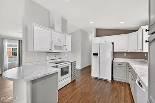 201 S Greenfield Rd, Mesa, AZ 85206 - Photo 5