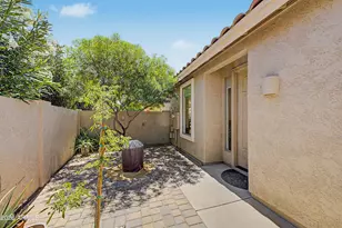 885 E Kyle Ct, Gilbert, AZ 85296 - Photo 3