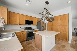 885 E Kyle Ct, Gilbert, AZ 85296 - Photo 11