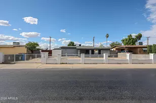 7616 W Mitchell Dr, Phoenix, AZ 85033 - Photo 3