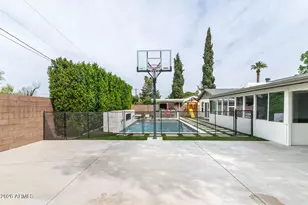 4724 N 36th St, Phoenix, AZ 85018 - Photo 13