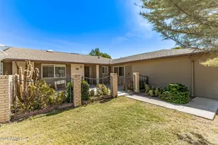 10110 W Royal Oak Rd, Sun City, AZ 85351 - Photo 5