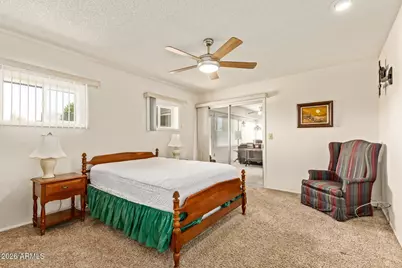 10110 W Royal Oak Road, Sun City, AZ 85351 - Photo 17