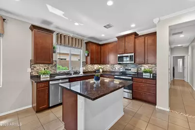 18612 W Mountain View Road, Waddell, AZ 85355 - Photo 15