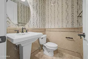 2450 E Roma Ave, Phoenix, AZ 85016 - Photo 9