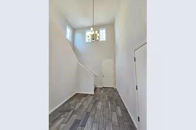 2212 W Betty Elyse Lane, Phoenix, AZ 85023 - Photo 9