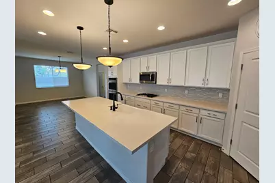 2212 W Betty Elyse Lane, Phoenix, AZ 85023 - Photo 3
