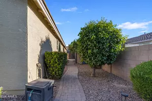 2546 E Carob Dr, Gilbert, AZ 85298 - Photo 53