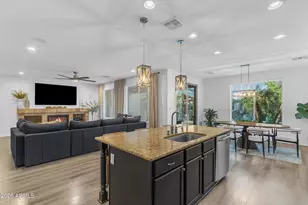 2546 E Carob Dr, Gilbert, AZ 85298 - Photo 17