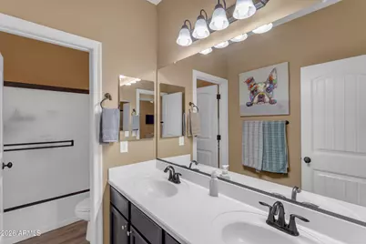 2546 E Carob Drive, Gilbert, AZ 85298 - Photo 35