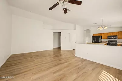 12005 W Holly Street, Avondale, AZ 85392 - Photo 11