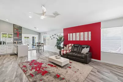 7636 W Angels Lane, Peoria, AZ 85383 - Photo 3