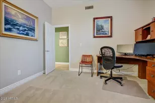 5721 W Mariposa Grande Ln, Glendale, AZ 85310 - Photo 13