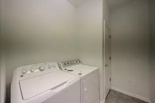 3935 E Rough Rider Rd, Phoenix, AZ 85050 - Photo 25