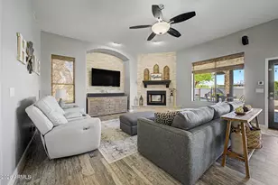 120 W Adamanda Dr, Phoenix, AZ 85086 - Photo 11