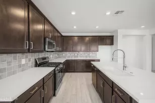 15209 W Gray Fox Trl, Surprise, AZ 85387 - Photo 9