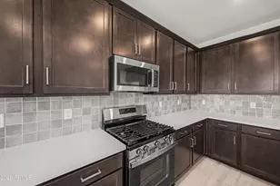 15209 W Gray Fox Trl, Surprise, AZ 85387 - Photo 7