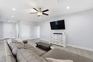25123 W Peakview Rd, Wittmann, AZ 85361 - Photo 23