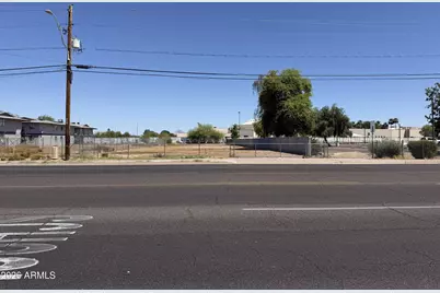 5225 S 7th Street #-, Phoenix, AZ 85040 - Photo 1