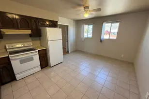 12024 N 23rd Ave, Phoenix, AZ 85029 - Photo 9