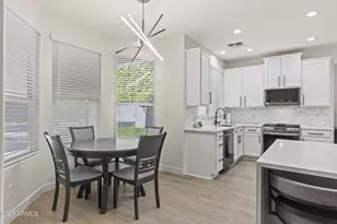 20996 N 82nd Ln, Peoria, AZ 85382 - Photo 15