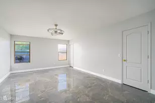 15784 W Crocus Dr, Surprise, AZ 85379 - Photo 11