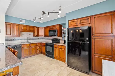 7751 E Glenrosa Avenue #A6, Scottsdale, AZ 85251 - Photo 3