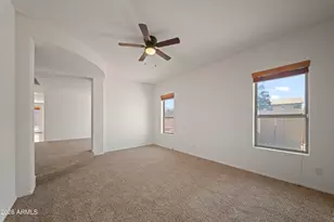 8912 S 40th Dr, Phoenix, AZ 85339 - Photo 9