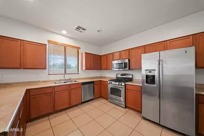8912 S 40th Drive, Phoenix, AZ 85339 - Photo 13