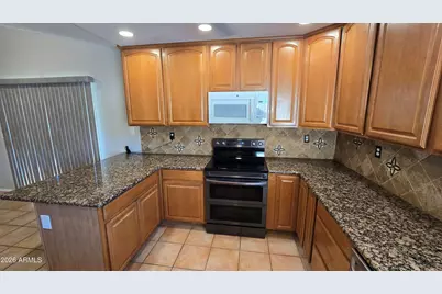 1710 W Banff Lane, Phoenix, AZ 85023 - Photo 37
