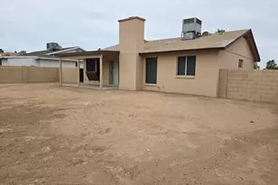 13230 N 42nd Dr, Phoenix, AZ 85029 - Photo 31
