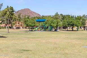 4248 E Patricia Jane Dr, Phoenix, AZ 85018 - Photo 31
