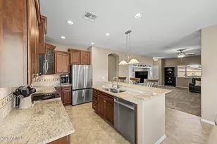 945 W Empress Tree Ave, San Tan Valley, AZ 85140 - Photo 7