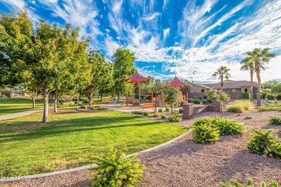 945 W Empress Tree Avenue, San Tan Valley, AZ 85140 - Photo 43