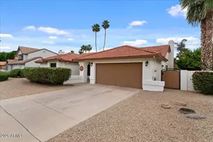 6223 E Paradise Ln, Scottsdale, AZ 85254 - Photo 9